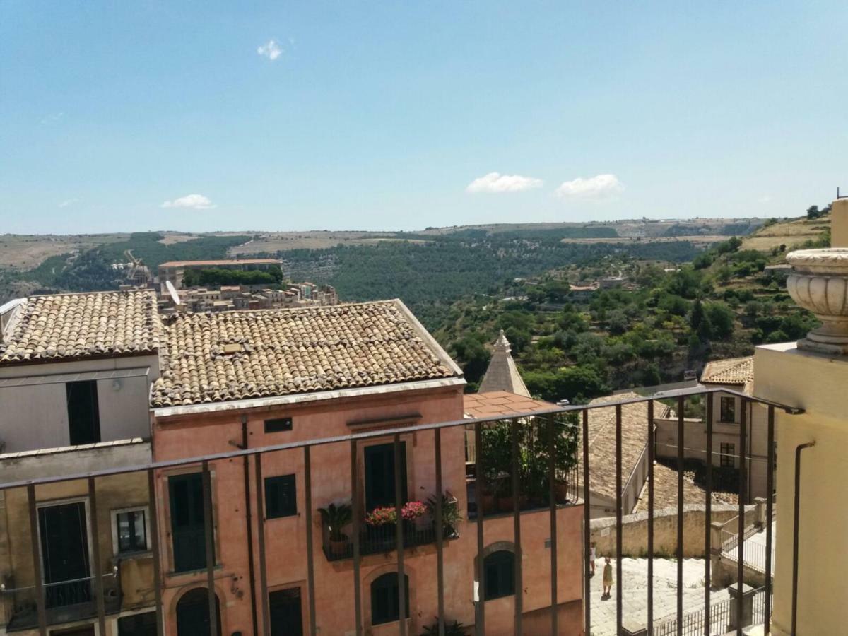 Ibla Baroque Loft Apartment รากูซา ภายนอก รูปภาพ